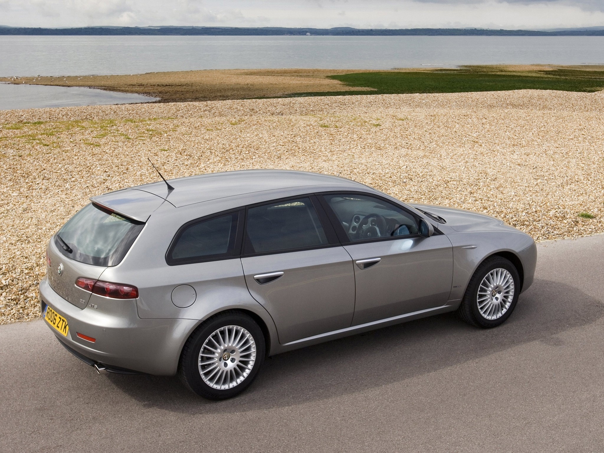Alfa Romeo 159 Sportwagon photo 14