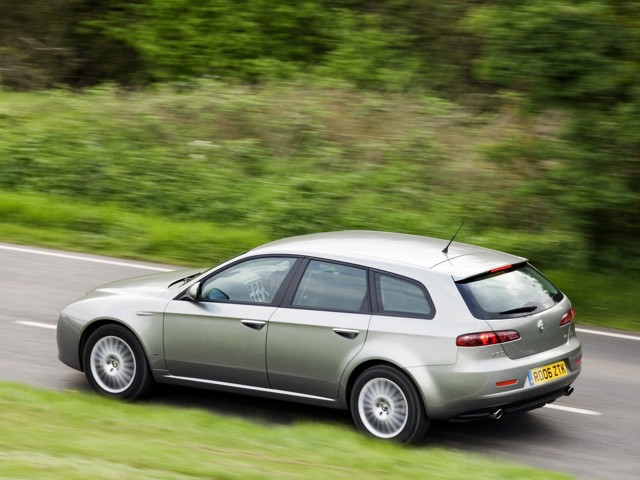 Alfa Romeo 159 Sportwagon photo 16