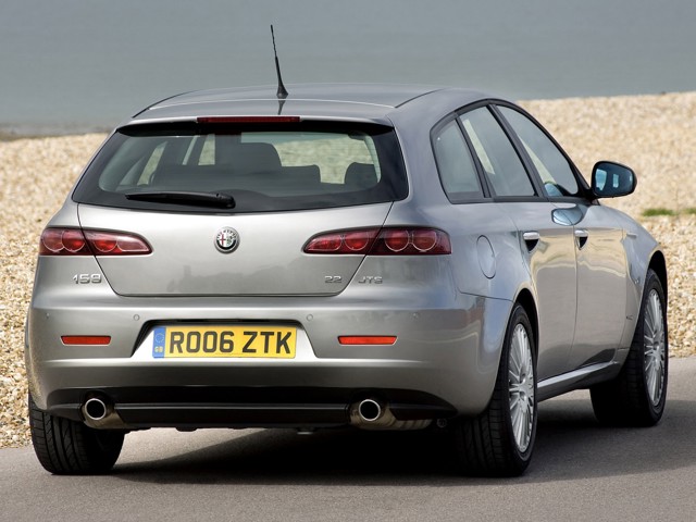 Alfa Romeo 159 Sportwagon photo 18