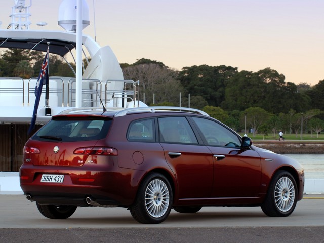 Alfa Romeo 159 Sportwagon photo 30