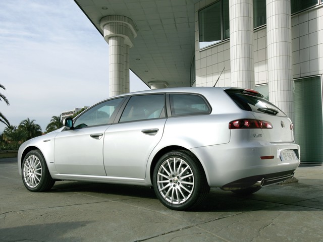 Alfa Romeo 159 Sportwagon photo 42