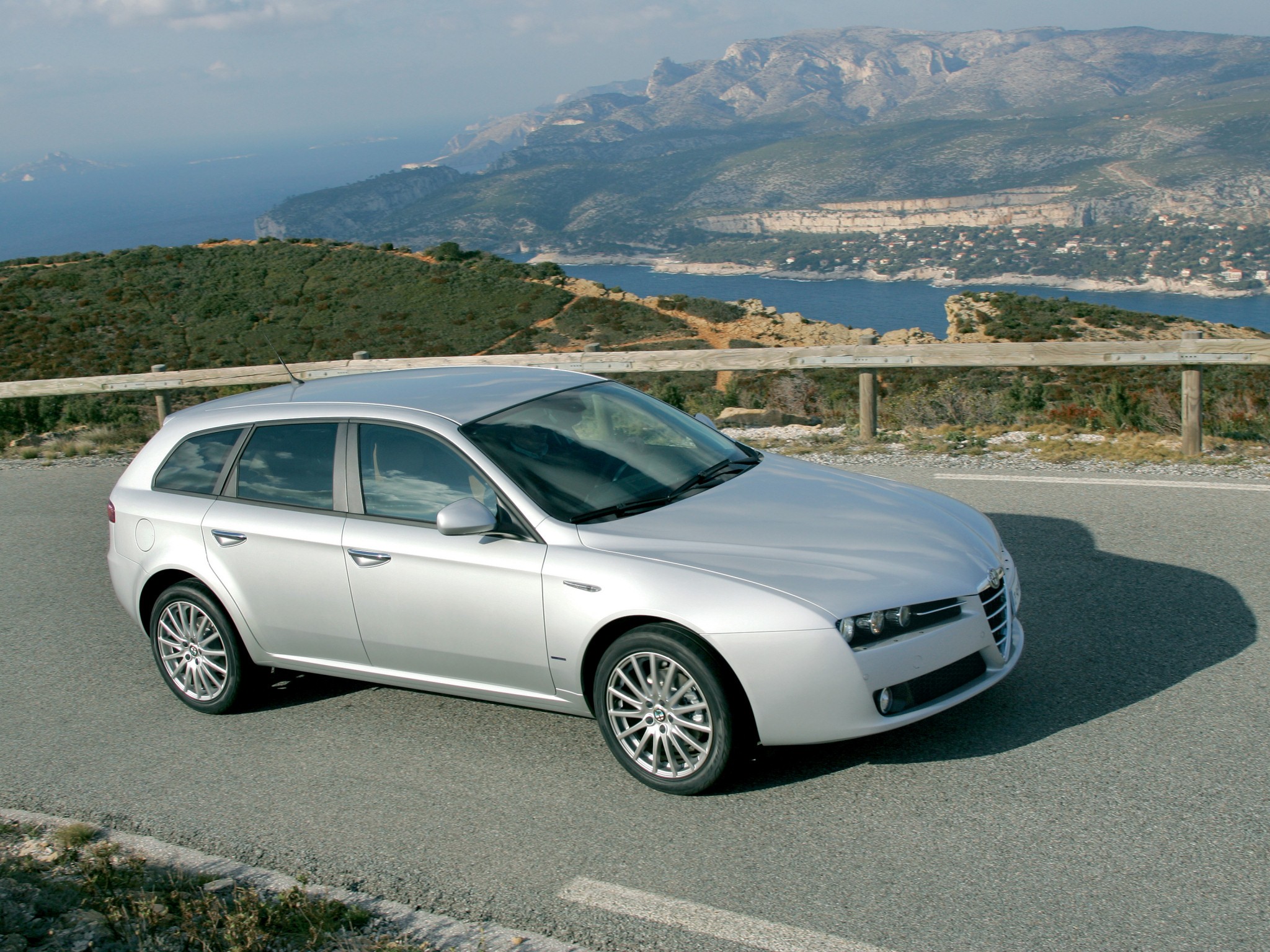 Alfa Romeo 159 Sportwagon photo 47