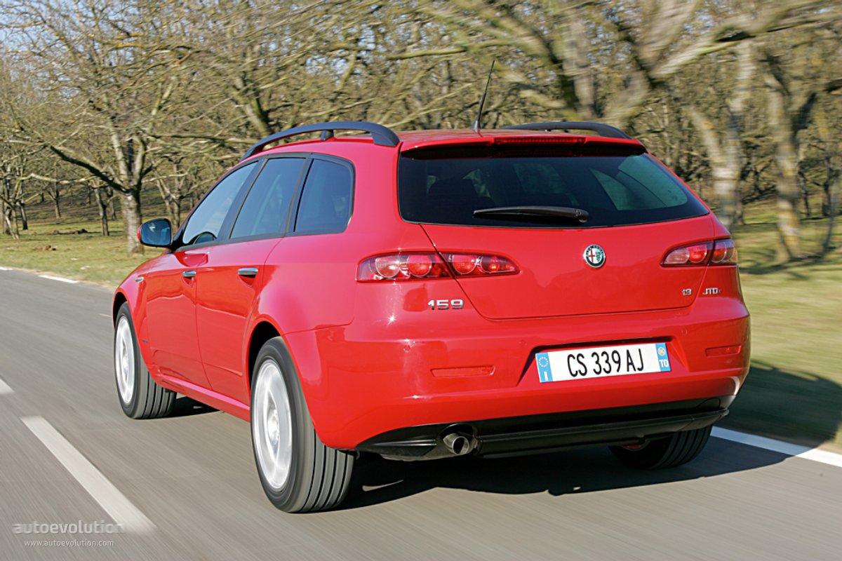 Alfa Romeo 159 Sportwagon photo 3