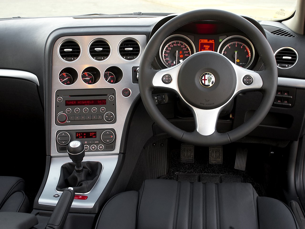 Alfa Romeo 159 photo 80