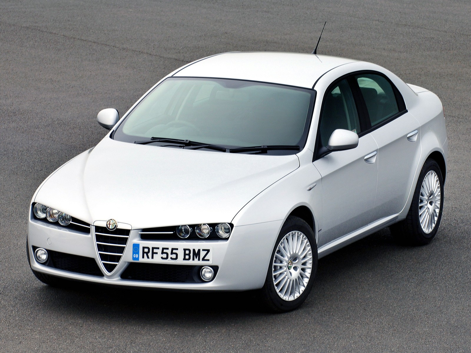 Alfa Romeo 159 photo 25