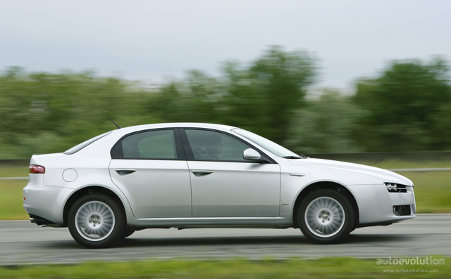 Alfa Romeo 159 foto 3