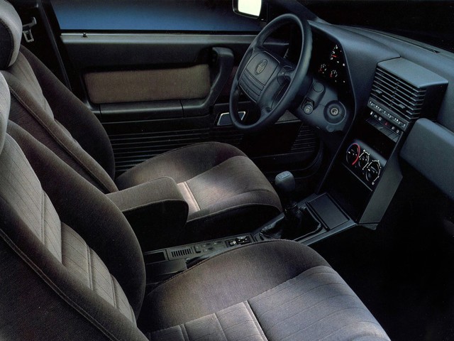 Alfa Romeo 164 foto 70