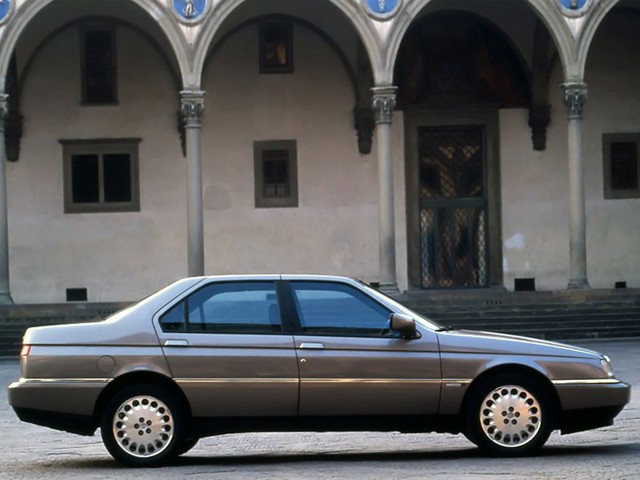 Alfa Romeo 164 foto 21