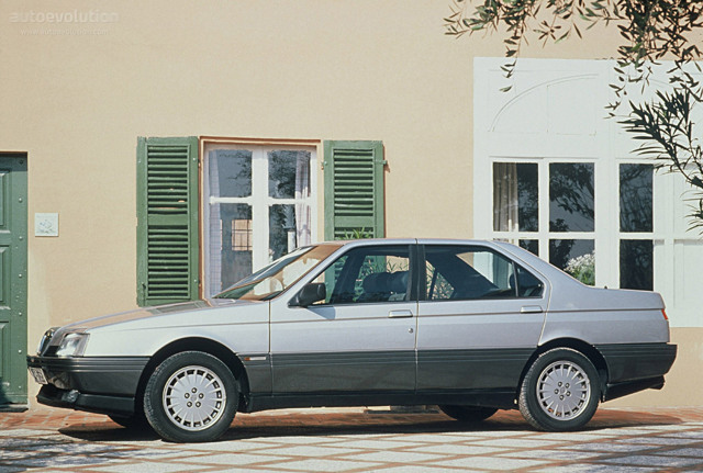 Alfa Romeo 164 foto 3