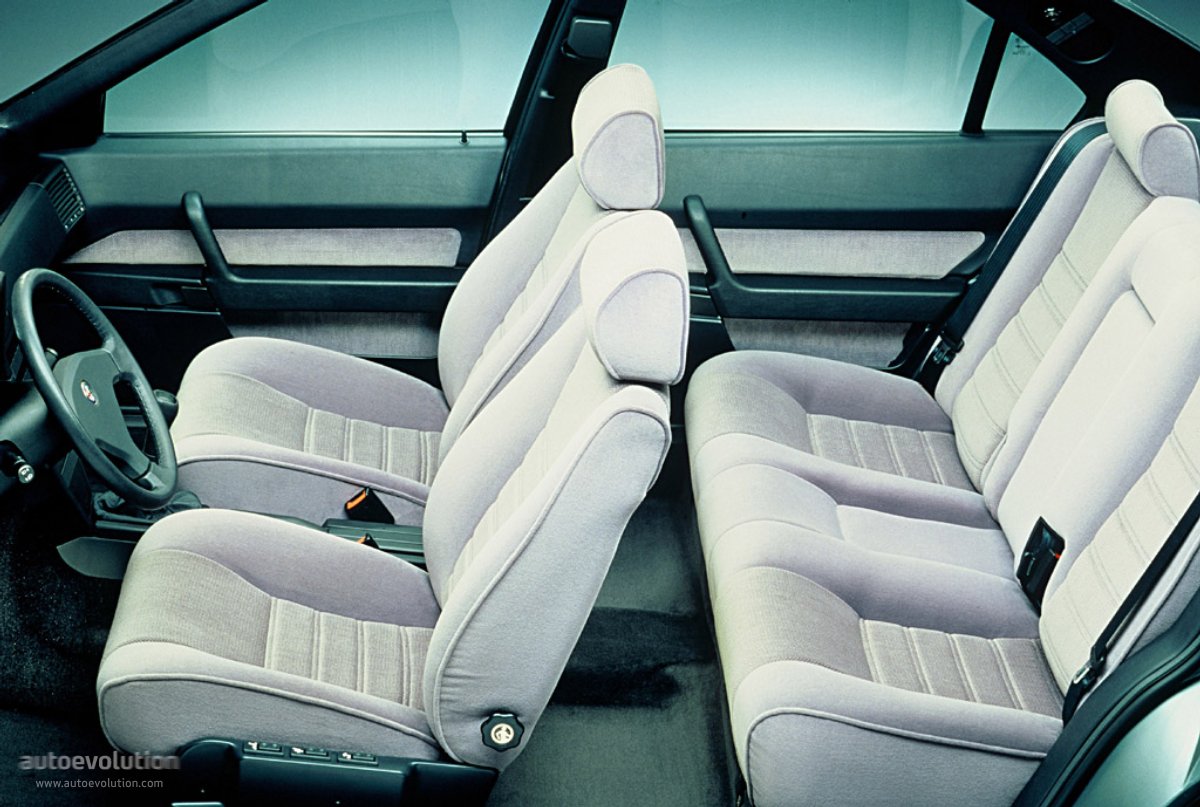 Alfa Romeo 164 photo 66