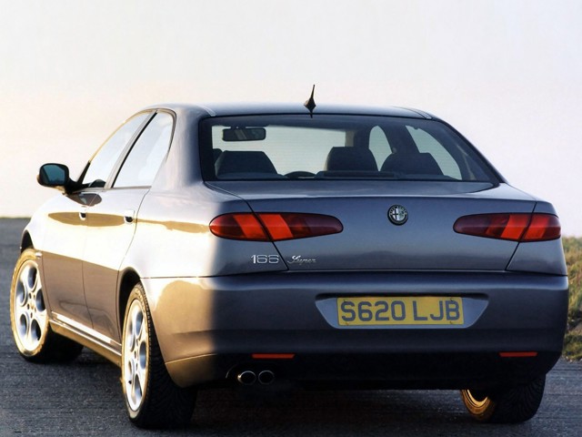 Alfa Romeo 166 Foto 17