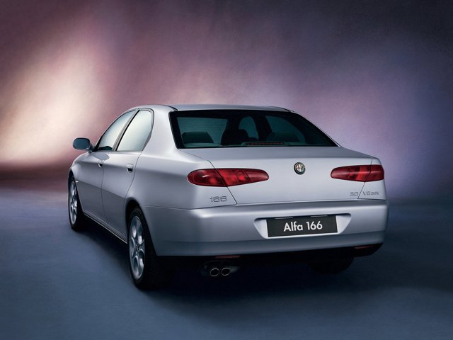 Alfa Romeo 166 Foto 20