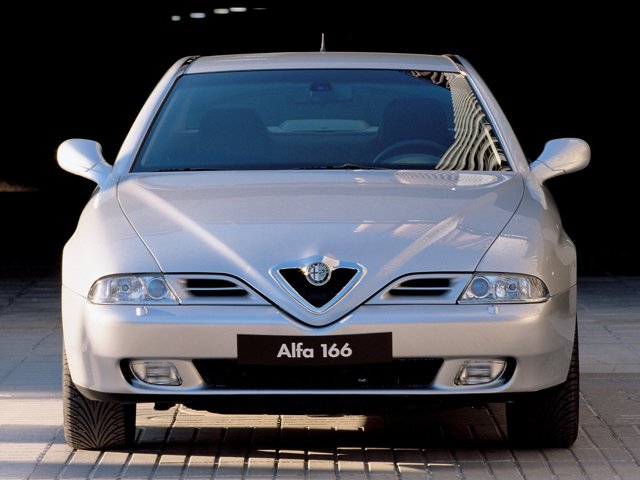 Alfa Romeo 166 Foto 27