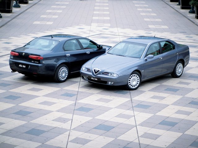 Alfa Romeo 166 Foto 38