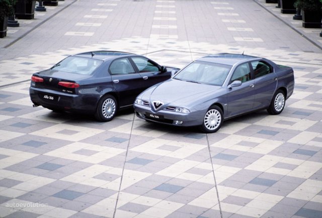 Alfa Romeo 166 Foto 9