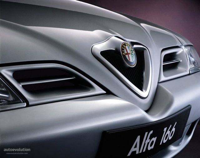 Alfa Romeo 166 Foto 10