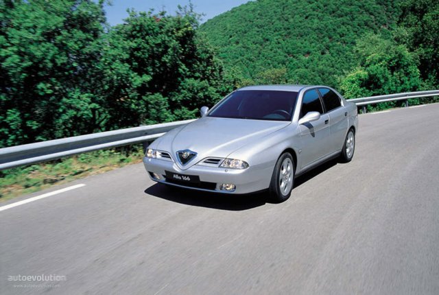 Alfa Romeo 166 Foto 6