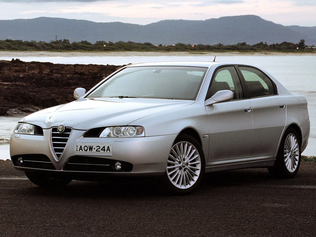 Alfa Romeo 166 photo 8