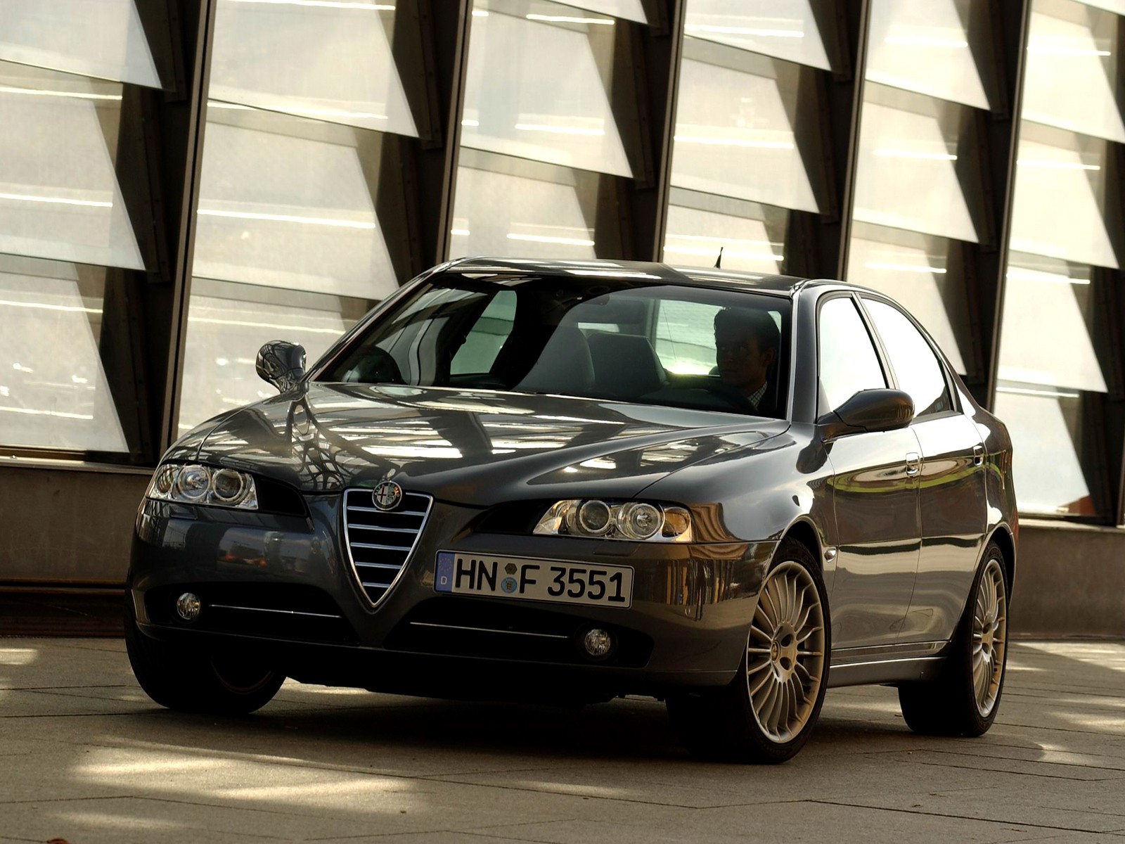 Alfa Romeo 166 photo 28