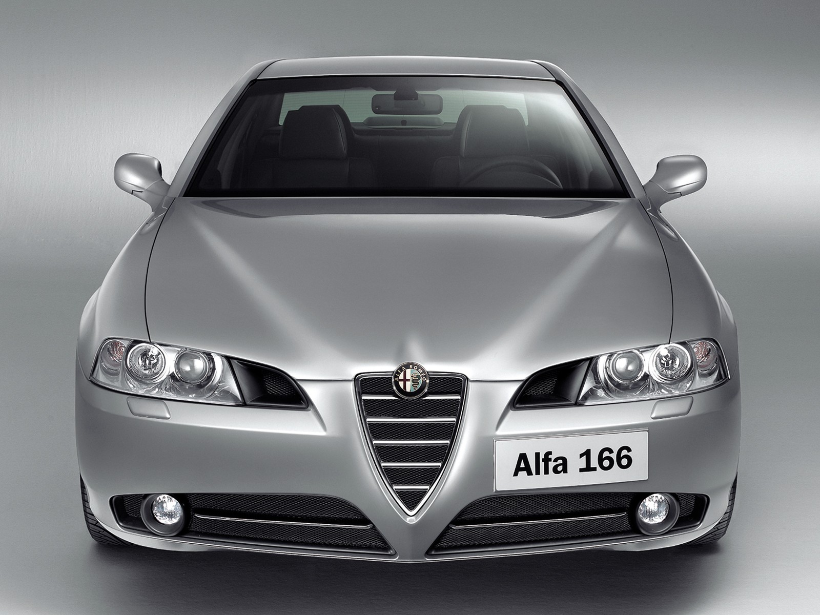 Alfa Romeo 166 photo 31