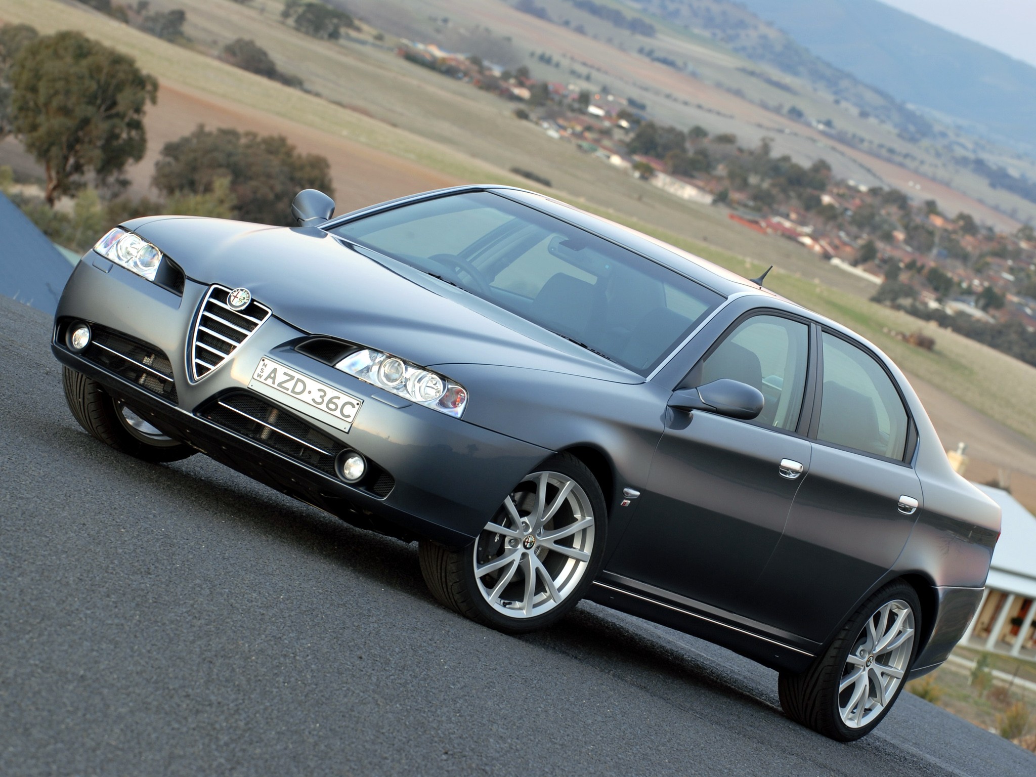 Alfa Romeo 166 photo 39