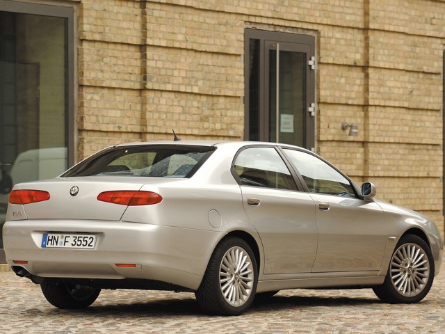 Alfa Romeo 166 photo 40