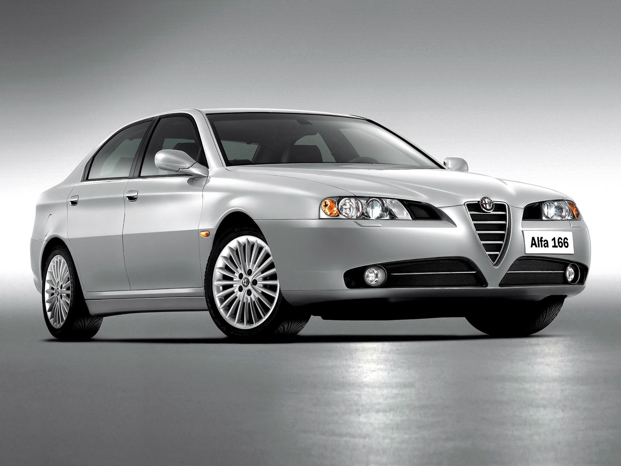 Alfa Romeo 166 photo 42