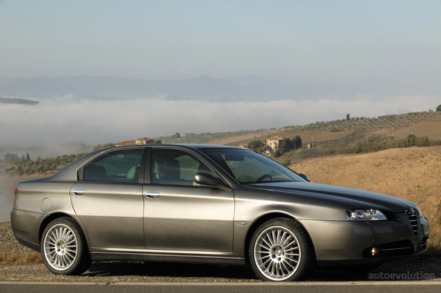 Alfa Romeo 166 photo 3