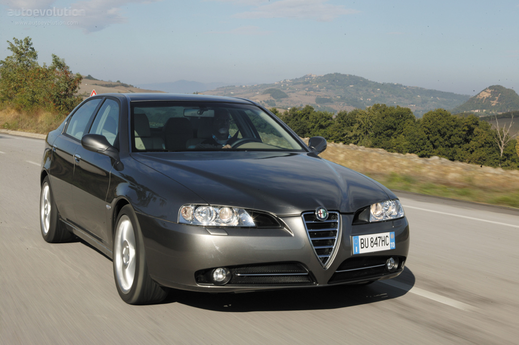 Alfa Romeo 166 photo 4