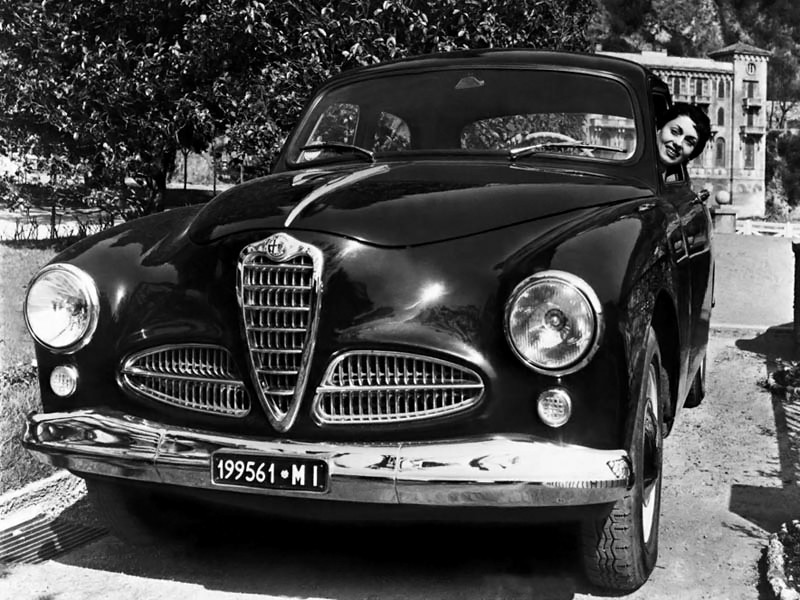 Alfa Romeo 1900 photo 9
