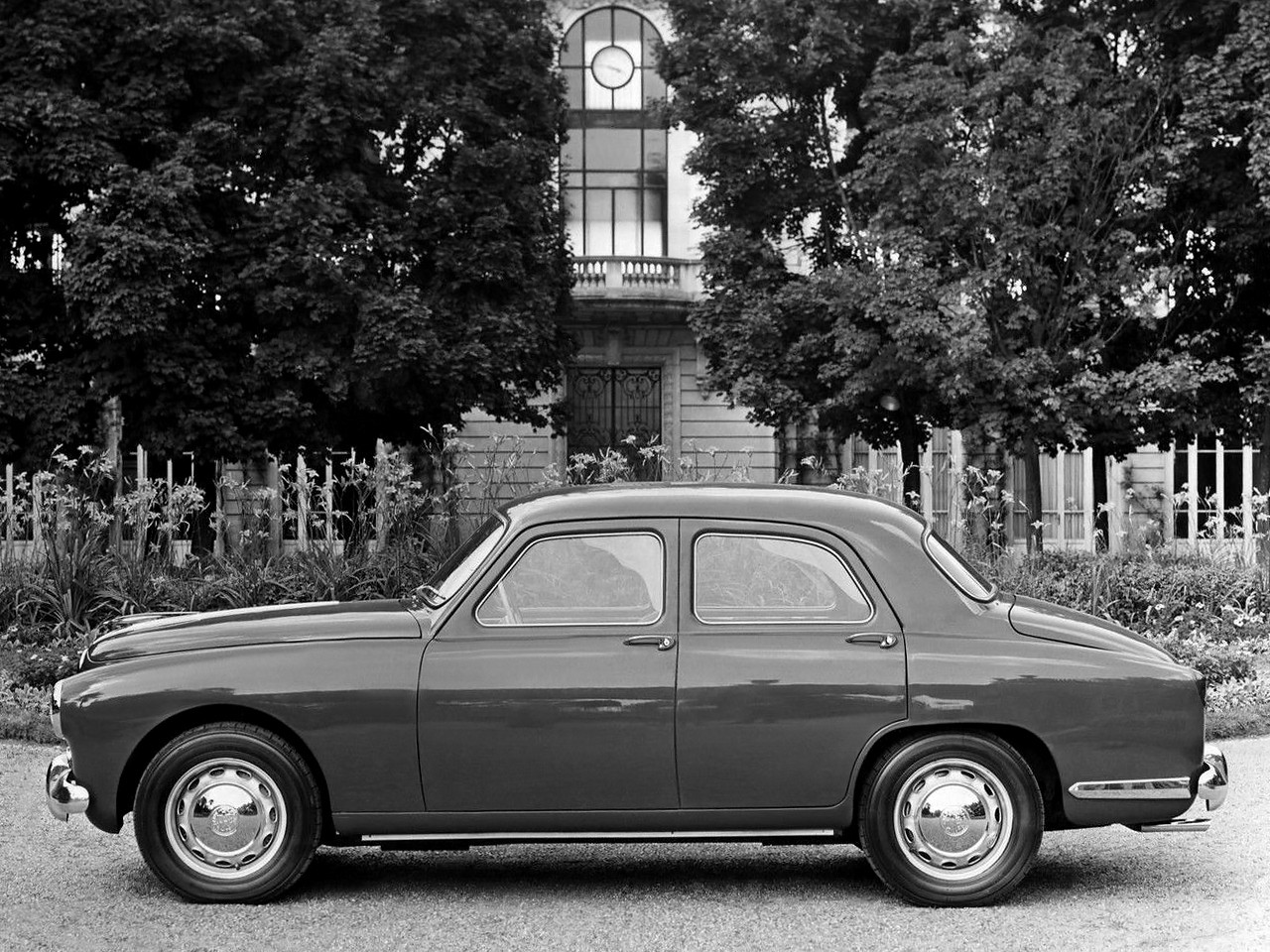 Alfa Romeo 1900 photo 17