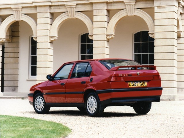 Alfa Romeo 33 photo 13