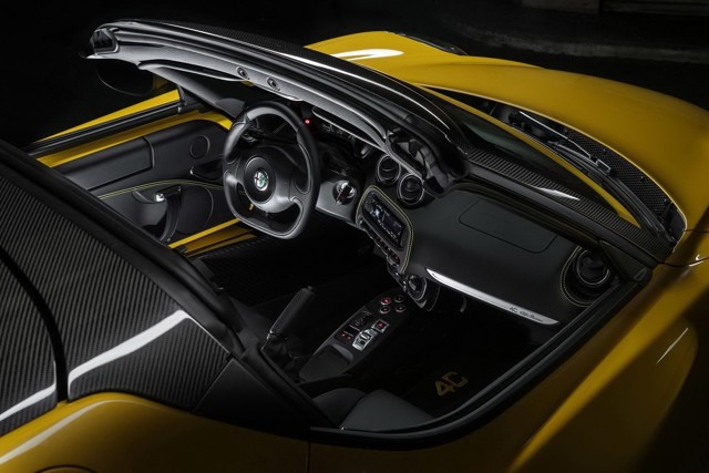 Alfa Romeo 4C Spider Foto 71