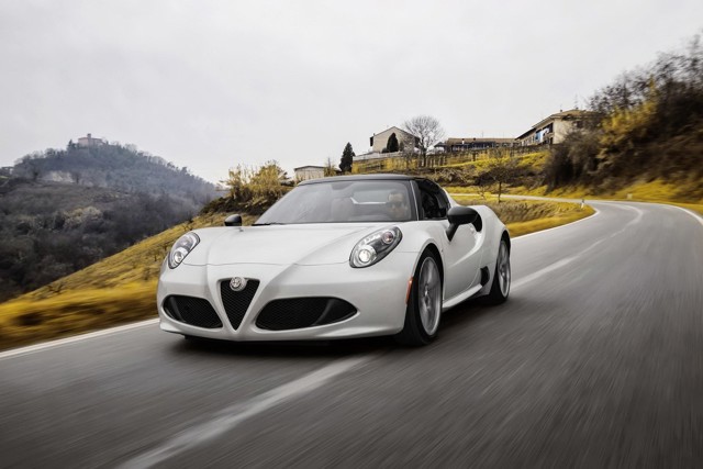 Alfa Romeo 4C Spider Foto 2