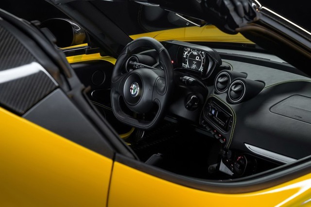 Alfa Romeo 4C Spider Foto 60