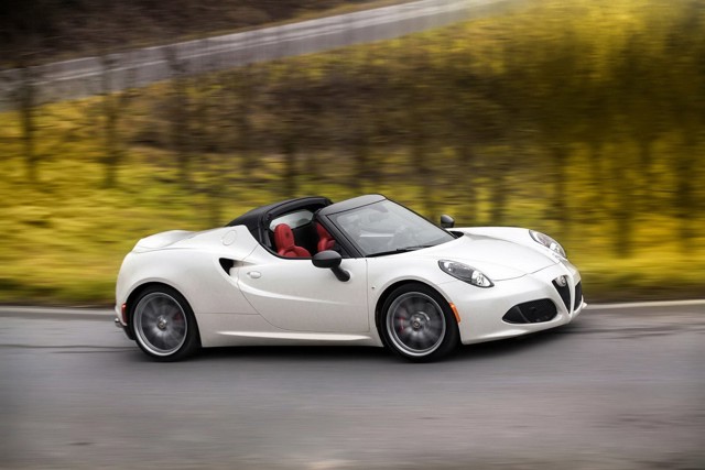 Alfa Romeo 4C Spider Foto 9