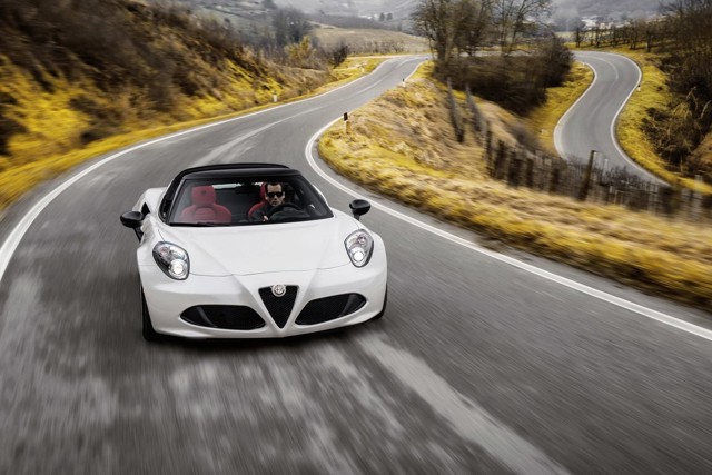 Alfa Romeo 4C Spider Foto 11