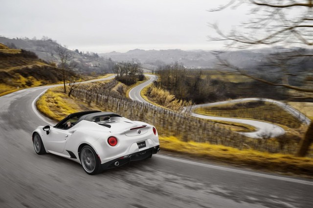 Alfa Romeo 4C Spider Foto 13