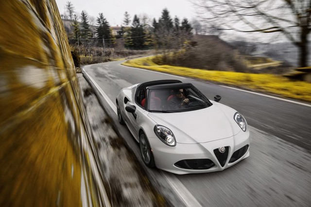 Alfa Romeo 4C Spider Foto 15