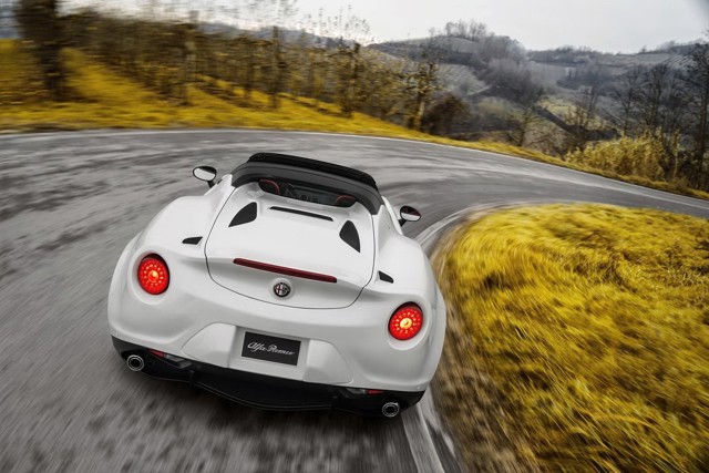 Alfa Romeo 4C Spider Foto 17