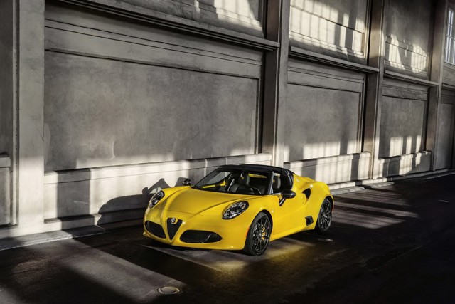 Alfa Romeo 4C Spider Foto 38