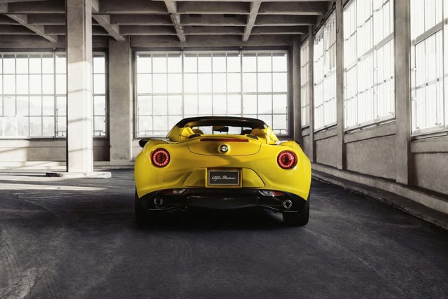 Alfa Romeo 4C Spider Foto 40