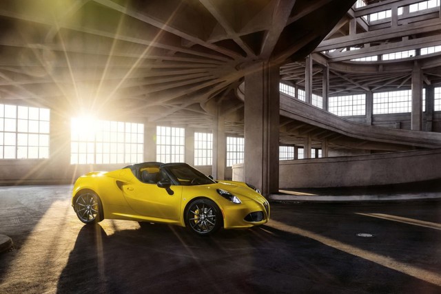 Alfa Romeo 4C Spider Foto 53