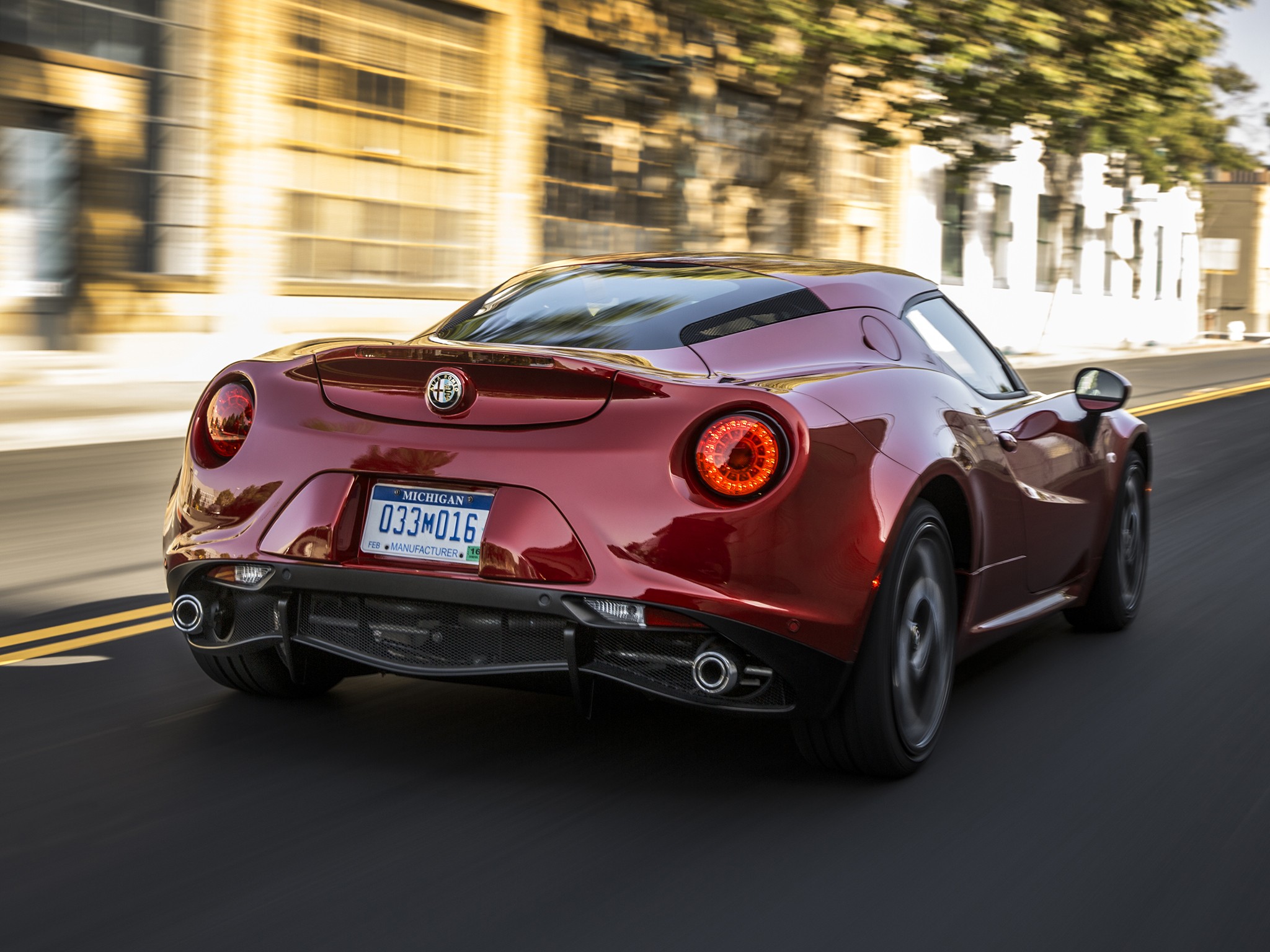 Alfa Romeo 4C photo 98