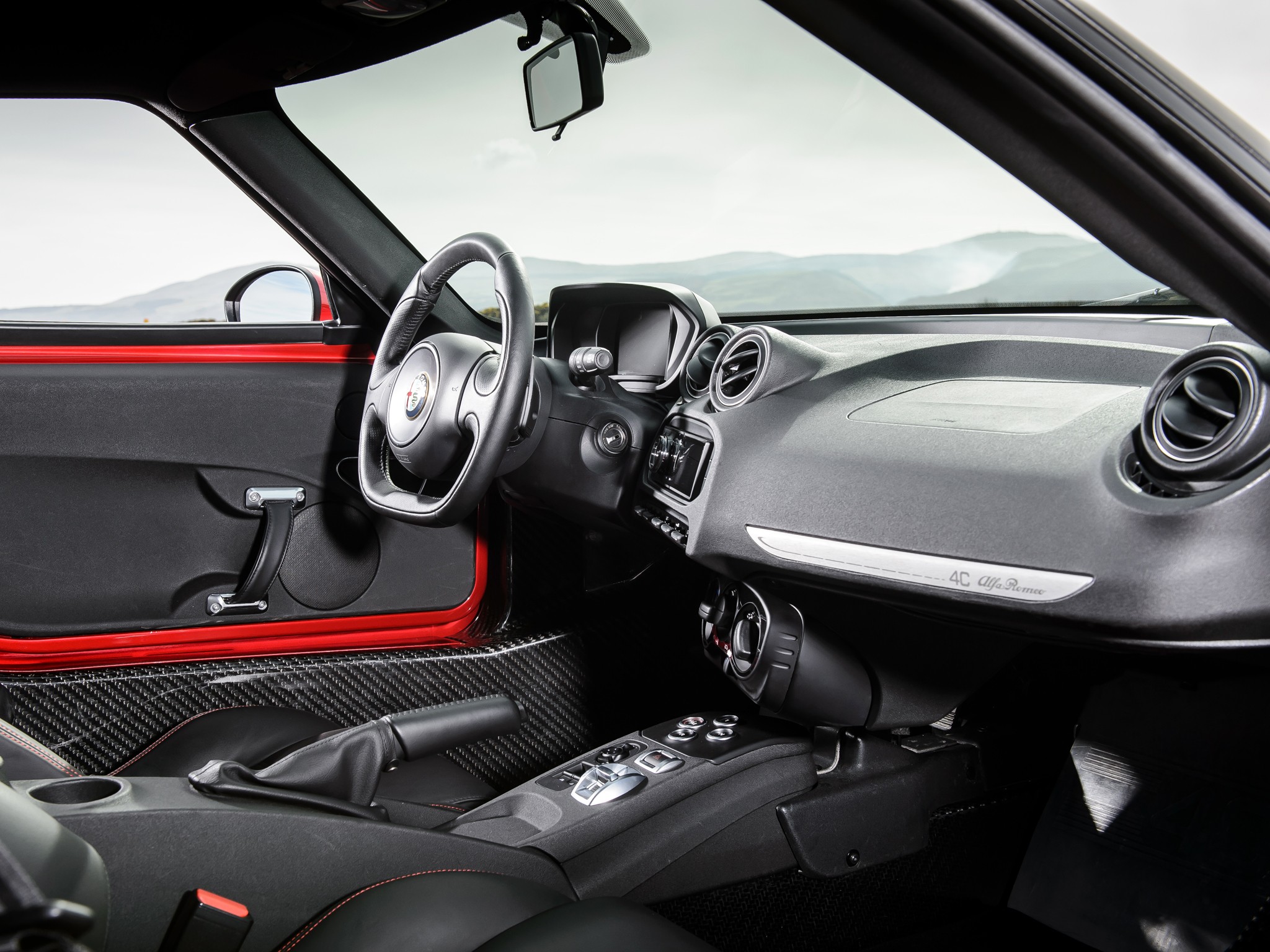 Alfa Romeo 4C photo 120