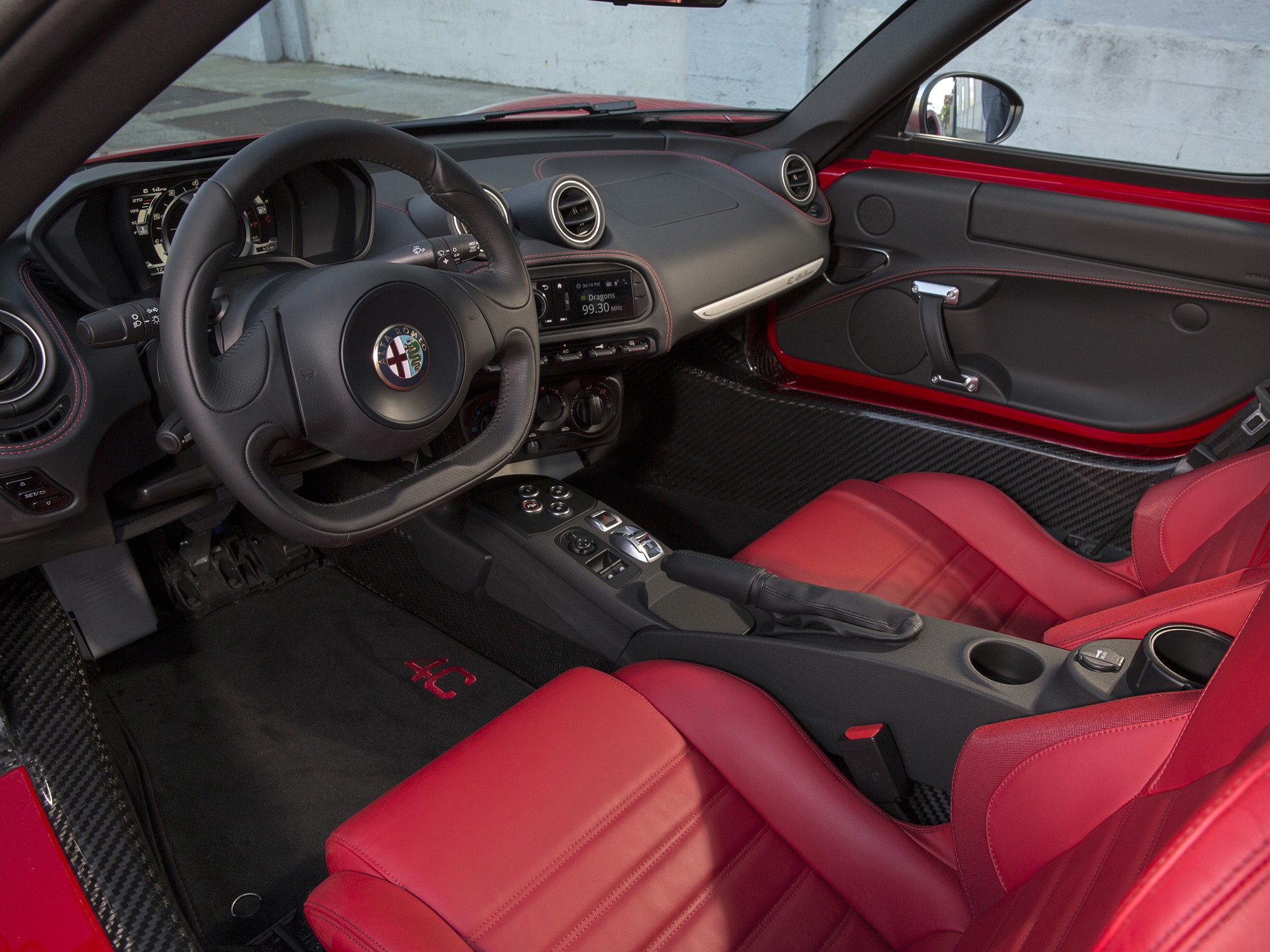 Alfa Romeo 4C photo 125