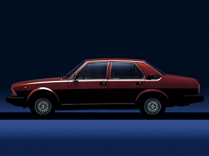 Alfa Romeo 6 photo 14