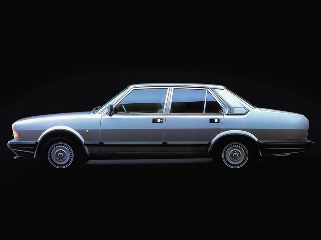 Alfa Romeo 6 photo 3
