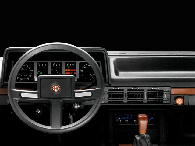 Alfa Romeo 6 photo 7