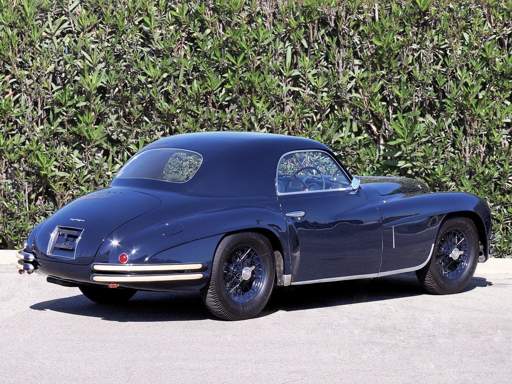 Alfa Romeo 6C photo 3